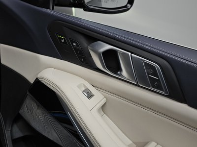 صورة مصغرة 32 لـ 2021 BMW X7