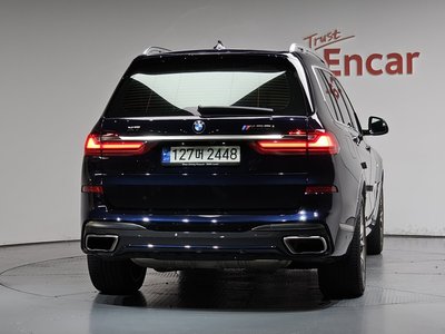 2021 BMW X7 照片 4