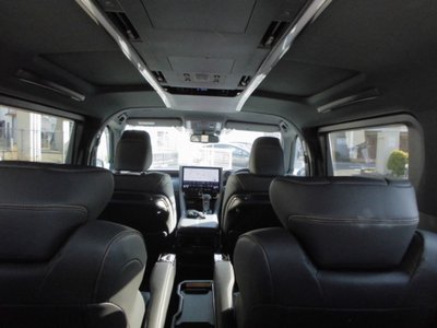 TOYOTA ALPHARD - 9