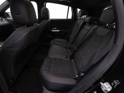 MERCEDES-BENZ GLA - 9