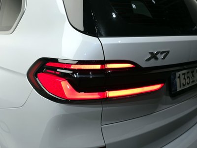 BMW X7 - 10