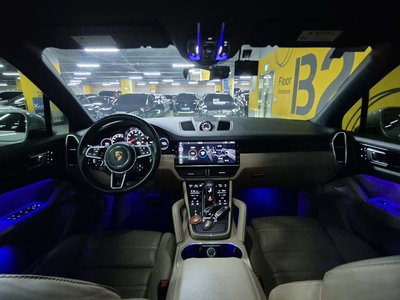 PORSCHE CAYENNE - 10