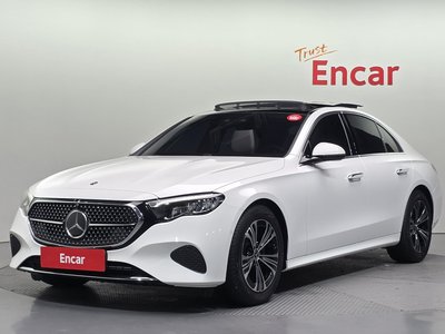 MERCEDES-BENZ E-CLASS - 1