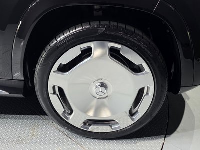 MERCEDES-BENZ GLS - 6