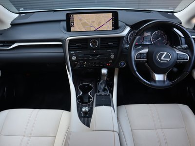 LEXUS RX - 8
