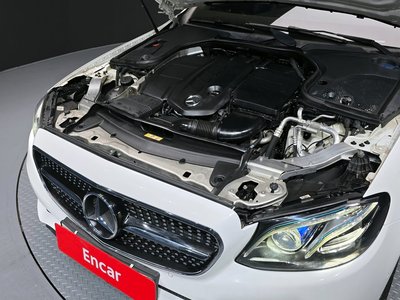 MERCEDES-BENZ E-CLASS - 7