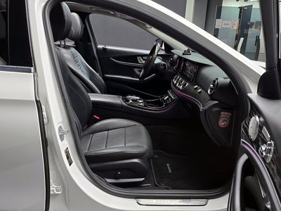 MERCEDES-BENZ E-CLASS - 10