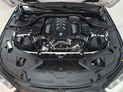 BMW 8 SERIES - 7