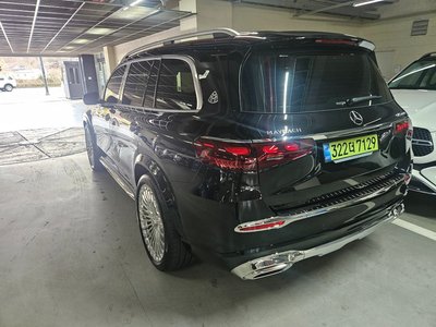 MERCEDES-BENZ GLS - 2