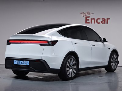 2025 Tesla MODEL Y — фото 3