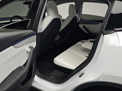 2025 Tesla MODEL Y — миниатюра 16