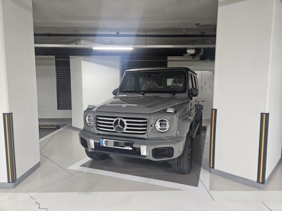 MERCEDES-BENZ G-CLASS - View 1