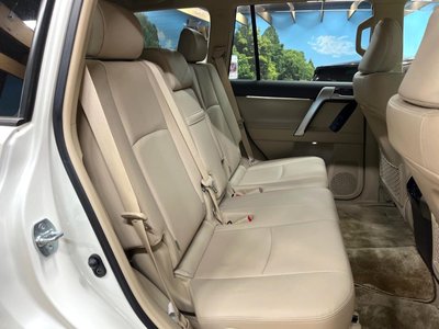 TOYOTA LAND CRUISER PRADO - 9