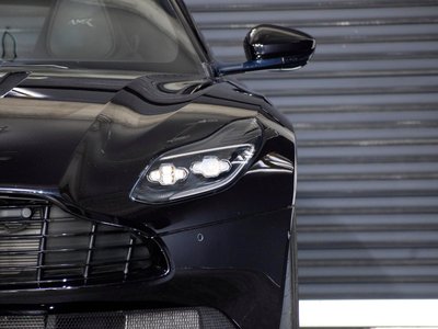 2020 Aston Martin DB11 — фото 11