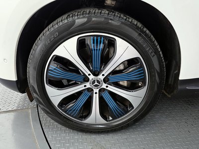 MERCEDES-BENZ EQC - 6