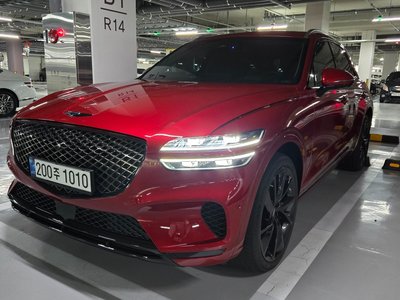 صورة 1 لـ 2021 Genesis GV70