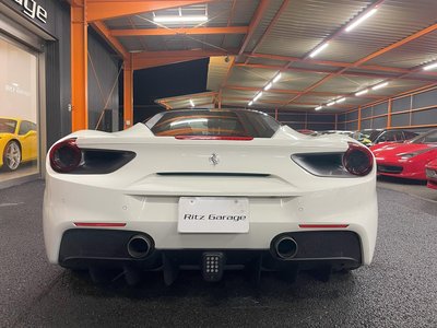 FERRARI 488 - 5