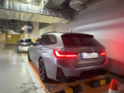 2025 BMW 3 SERIES — фото 2