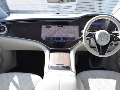 MERCEDES-BENZ EQS - 8