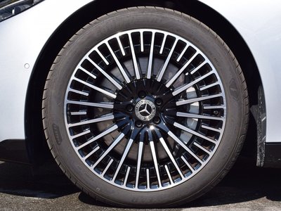 MERCEDES-BENZ EQS - 4