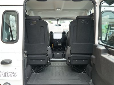 2016 LAND Rover DEFENDER — миниатюра 25