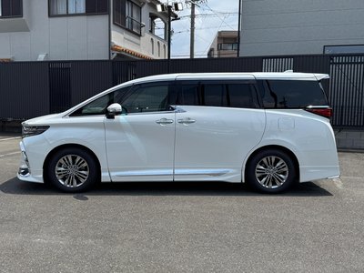 2026 Toyota ALPHARD — фото 10