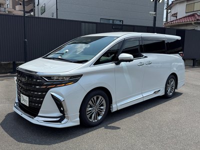 2026 Toyota ALPHARD — фото 7