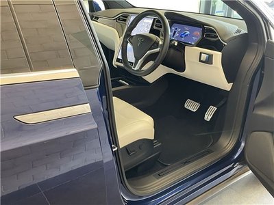 2017 Tesla MODEL X — миниатюра 15