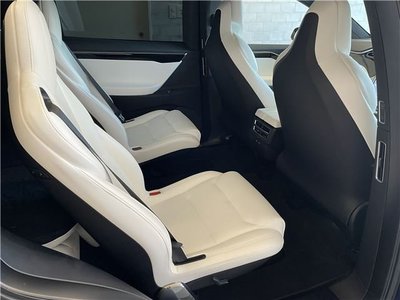 2017 Tesla MODEL X — миниатюра 28