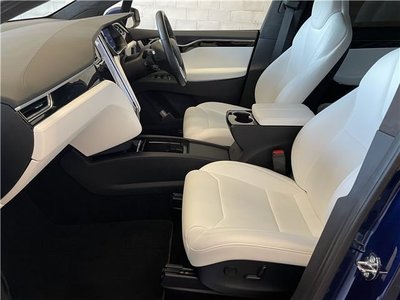 2017 Tesla MODEL X — миниатюра 24