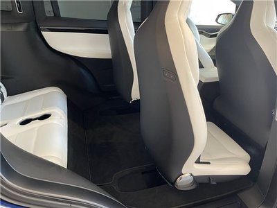 2017 Tesla MODEL X — миниатюра 31