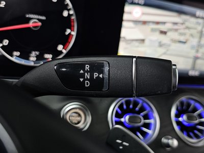 MERCEDES-BENZ E-CLASS - 9