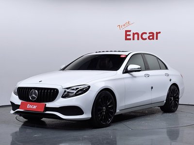 MERCEDES-BENZ E-CLASS - 1