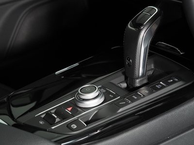 صورة 10 لـ 2024 Maserati LEVANTE