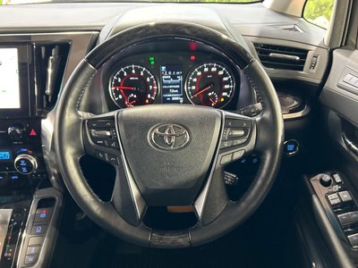 TOYOTA ALPHARD - 10