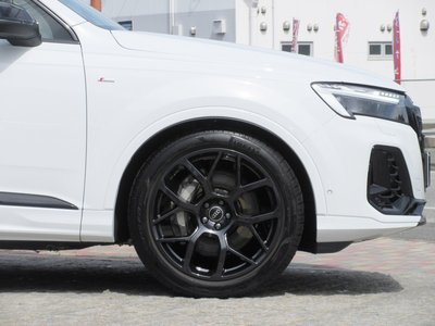 AUDI Q7 - 10