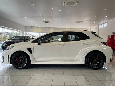 2025 Toyota GR COROLLA photo 8