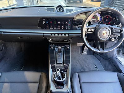 PORSCHE 911 TARGA - 2