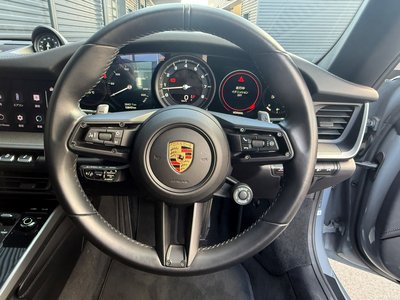 PORSCHE 911 TARGA - 3