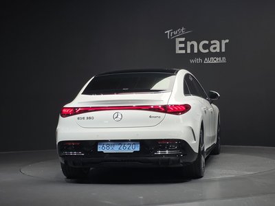 MERCEDES-BENZ EQE - 3