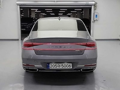 2022 Genesis G90 (RS4) photo 2
