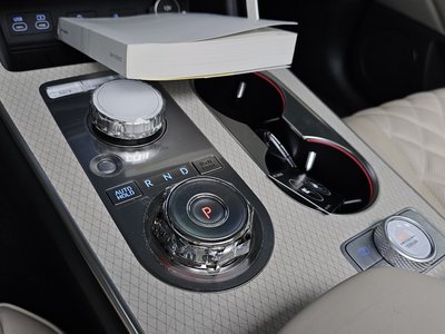 2024 Genesis GV80 — миниатюра 12