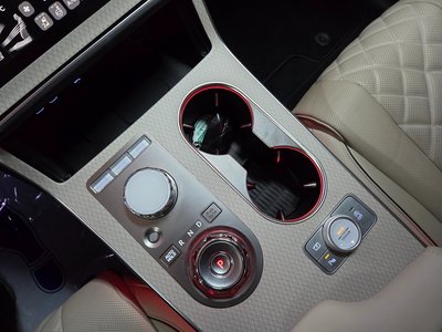 2024 Genesis GV80 — миниатюра 35