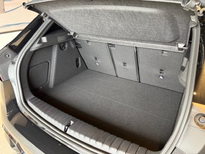 صورة 9 لـ 2025 BMW 1 SERIES