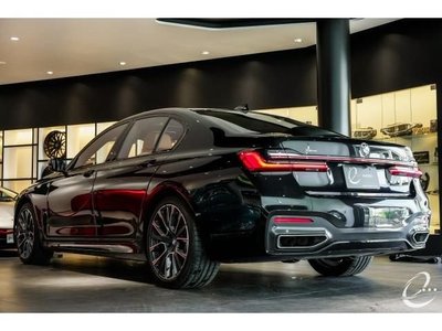BMW 7 SERIES - 2