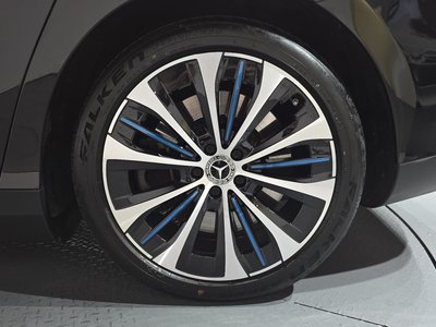 MERCEDES-BENZ EQE - 9