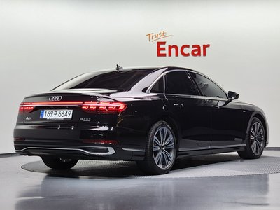AUDI A8 - 4