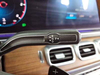 MERCEDES-BENZ GLS - 9