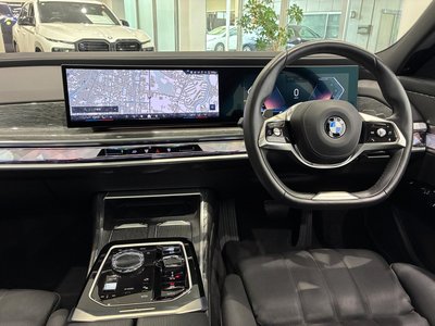 صورة مصغرة 17 لـ 2025 BMW 7 SERIES