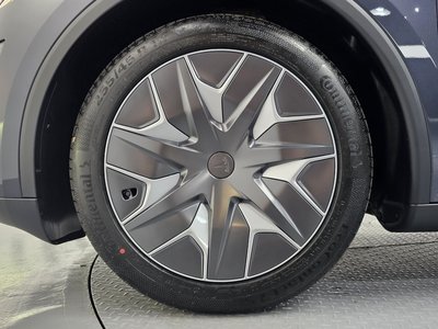 TESLA MODEL Y - 6